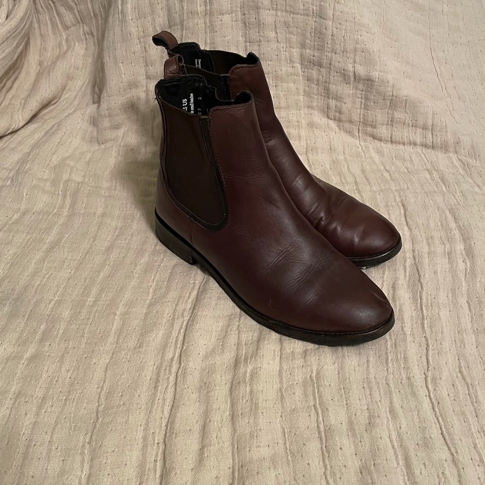 Thursday genuine leather Duchess boots